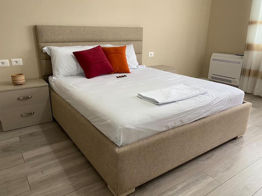 Cozy Flat Appartments In Appartement Tirana
